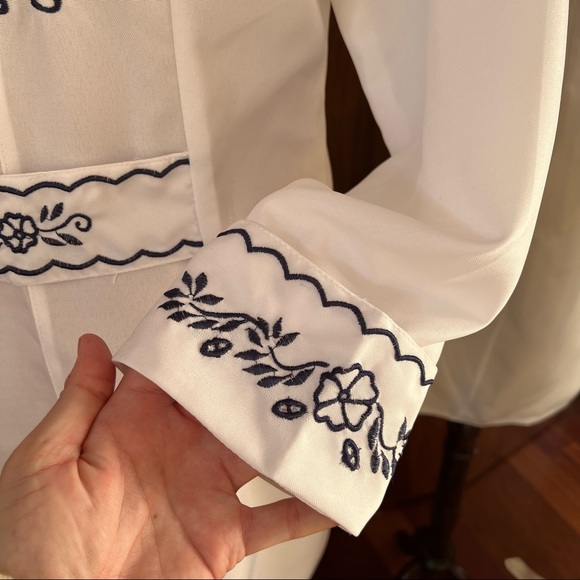 NWOT Embroidery laboratory coat L medical scrub - Picture 10 of 14